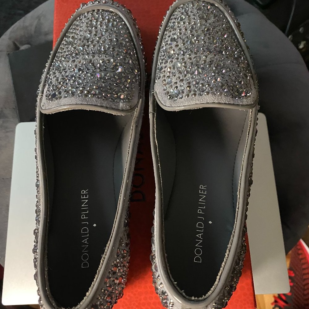 Donald Pliner Gray / Silver studded flats with small heel 6 1/2M
